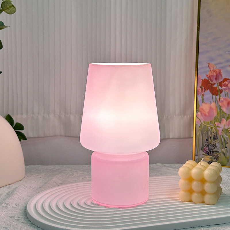Lámpara de escritorio USB estilo americano, luz nocturna vintage para dormitorio, luz ambiental retro de cristal, adorno decorativo de lujo retro.