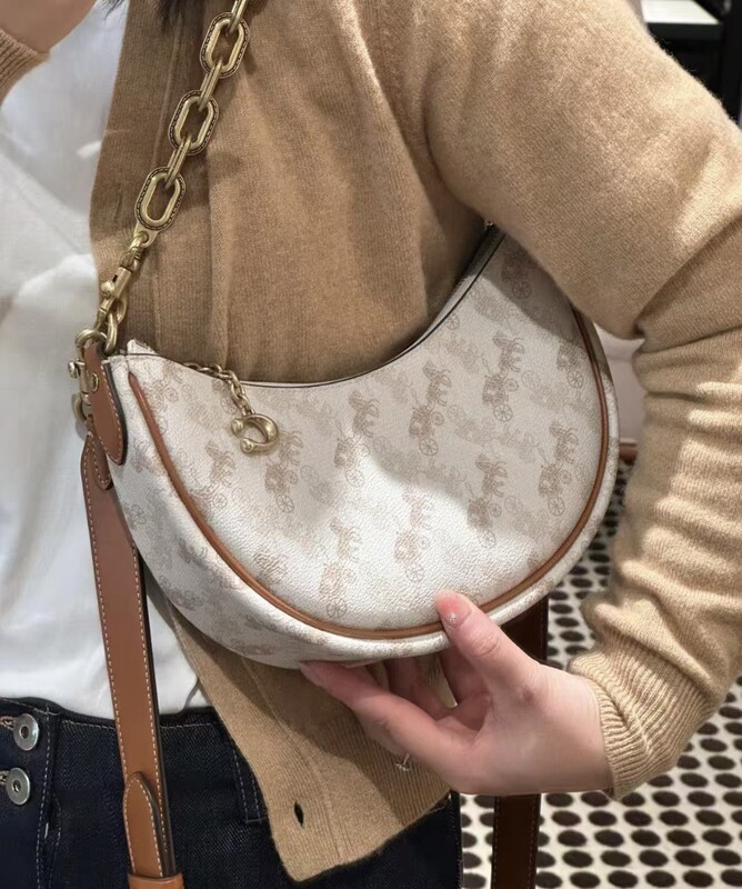 Koujia's high-quality new Mira crescent moon and horn print underarm bag, single shoulder crossbody bag, fashionable and versatile chain bag