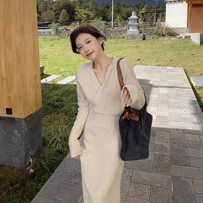 French style high-grade V-neck knitted dress women's autumn and winter overcoat inner waist slimming temperament bottoming sweater dress
