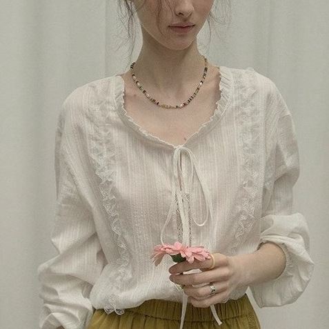 Lace Collar White Blouse for Women, Summer Fashion, French Style, Simple Design, Casual Loose Shirt Lace Collar White Blouse for Women, Summer Fashion, French Style, Simple Design, Casual Loose Shirt