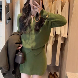 巨好看针织套装女秋冬穿搭一整套绿色毛衣开衫半身裙两件套羊毛