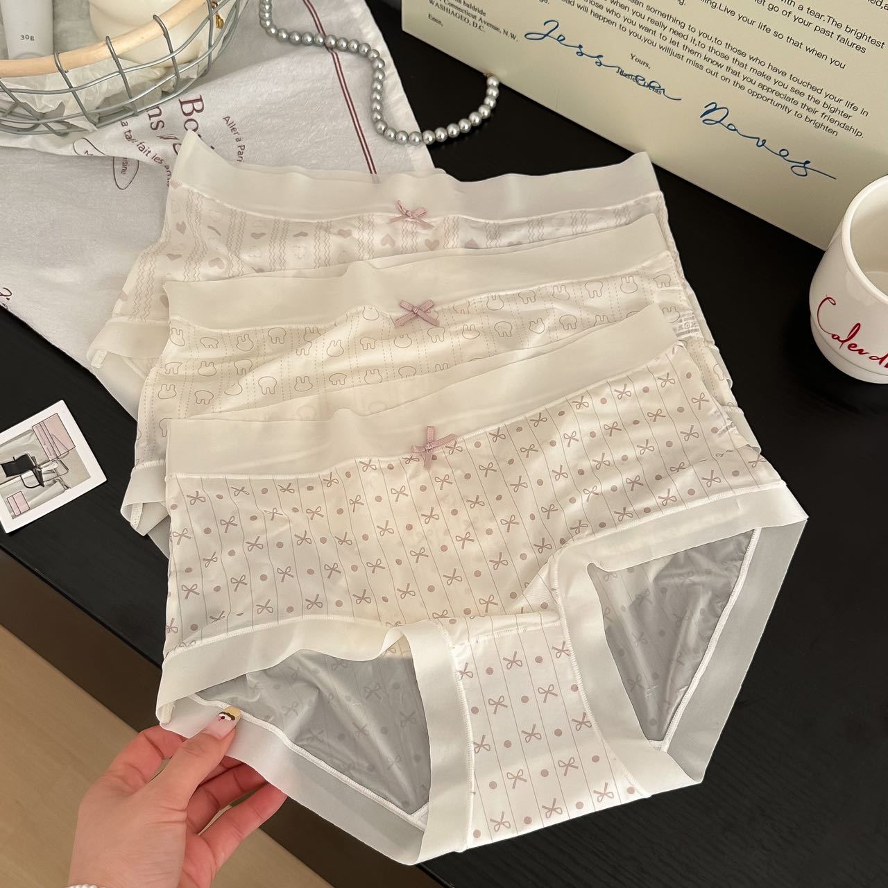 A004 Summer Ice Silk Plus Size Women's Underwear Sweet Multi-Pattern Hip Covering Girls Triangle Fat mm Shorts Breathable