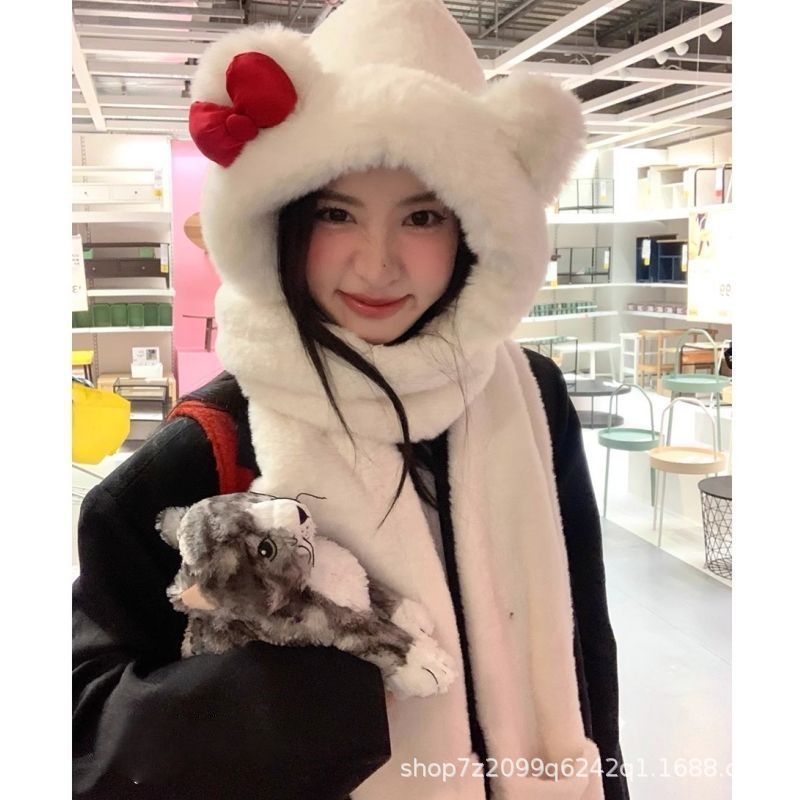 Cute velvet hat with bow