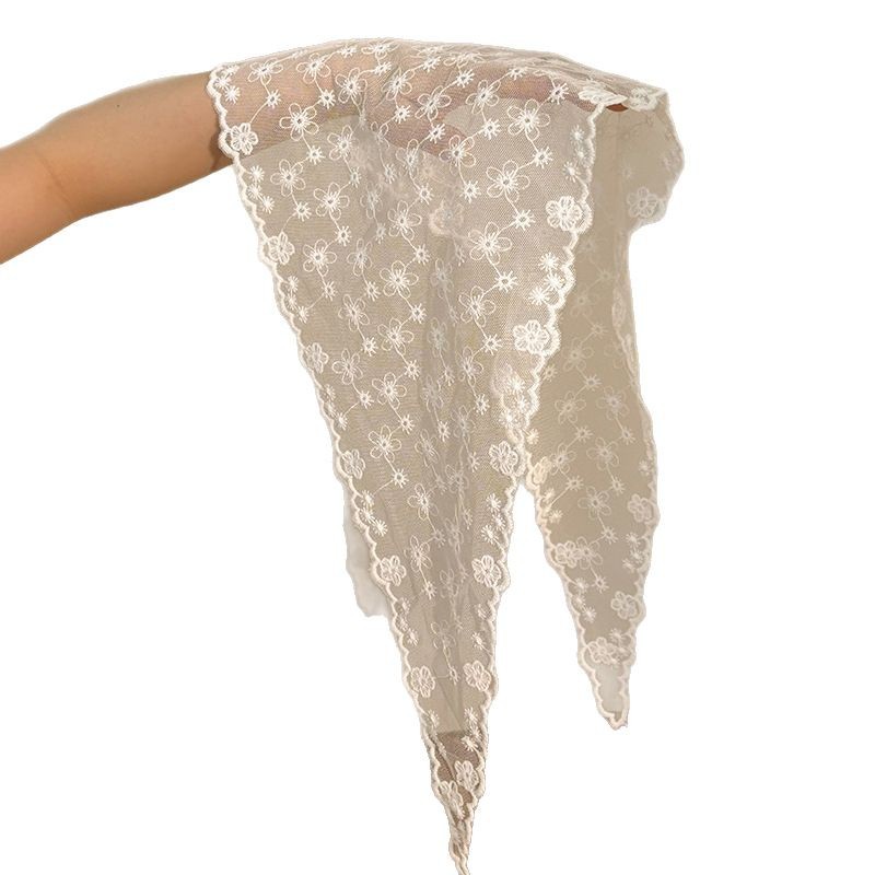 Francés estilo pastoral pañuelo de encaje mujer 2025 nuevo estilo de alta sensación pañuelo triangular atado correa de cabello atmósfera de cabello