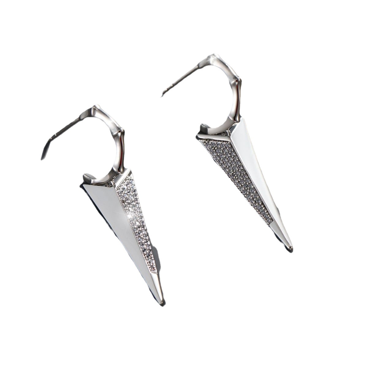 Pendientes de triángulo geométrico simple de la joyería de Xuming pendientes de estilo frío de lujo ligero de personalidad de alto grado para hombres y mujeres