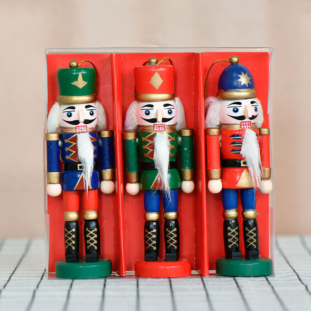 Nuevo estilo europeo muñecas de dibujos animados polvo de caramelo artesanía decoración de Navidad pequeño colgante