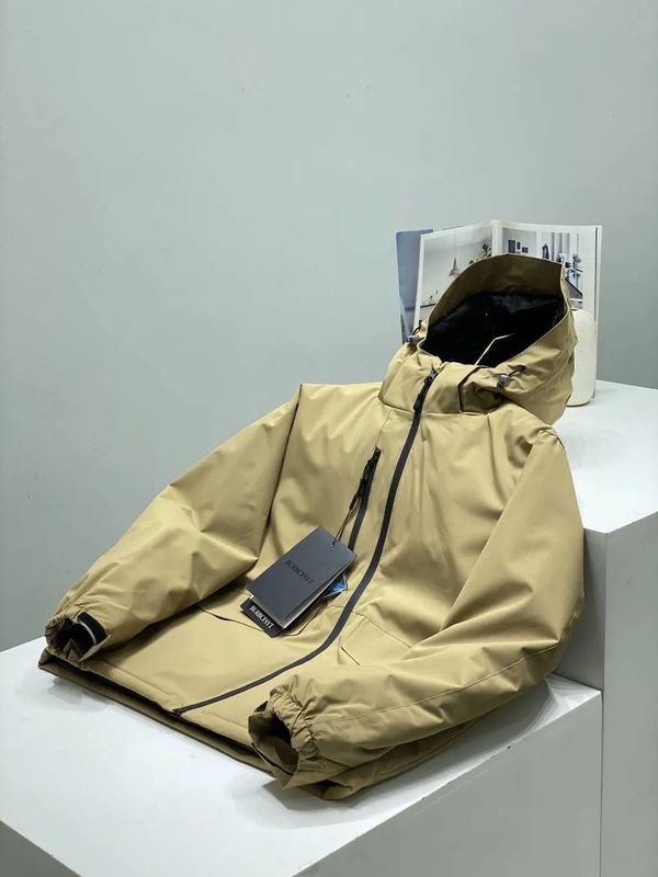 迪佳は同じタイプのアウトドア防風防水手栓綿防寒保温綿服の高品質ファッションカジュアル帽子付き綿服です。|undefined
