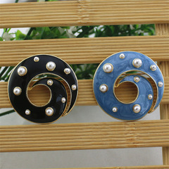 配飾高級感琺瑯珍珠胸花復古誇張合金滴油海螺胸針設計感小眾