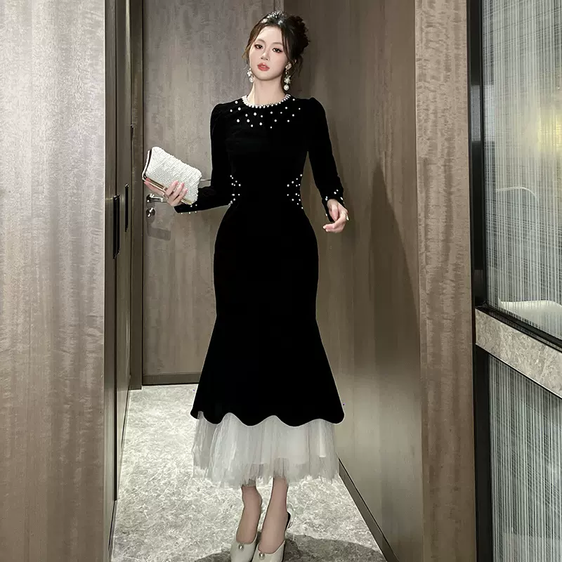 2025秋装新款女装法式钉珠圆领修身不规则鱼尾丝绒连衣裙21630