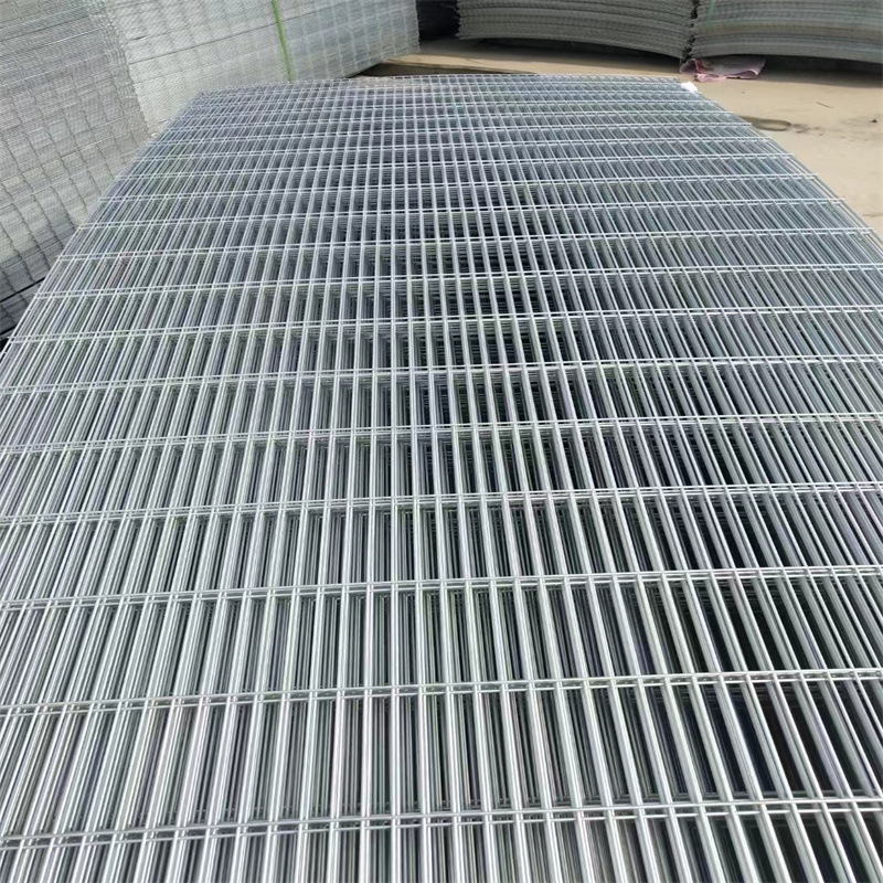 供应鸽舍用网 鸽笼 用电焊网片 鸡鸽兔笼用网 鸽巢用围网