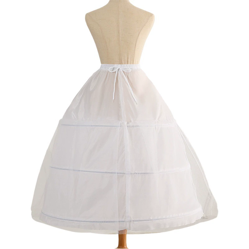 Свадебная юбка Свадебная юбка с тремя стальными кольцами, один слой пряжи с твердой подкладкой