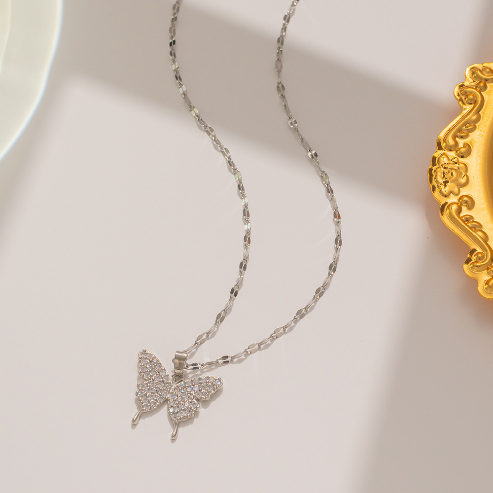 5g Weight 0.03µm-0.05µm Gold Plating Thickness PVD Coated Gold Plating Process Real Gold Plated Plating Material Copper Pendant Material PVD Coated Real Gold Plated Butterfly Stainless Steel Sweet Waterproof Non Tarnish Pendant Necklace