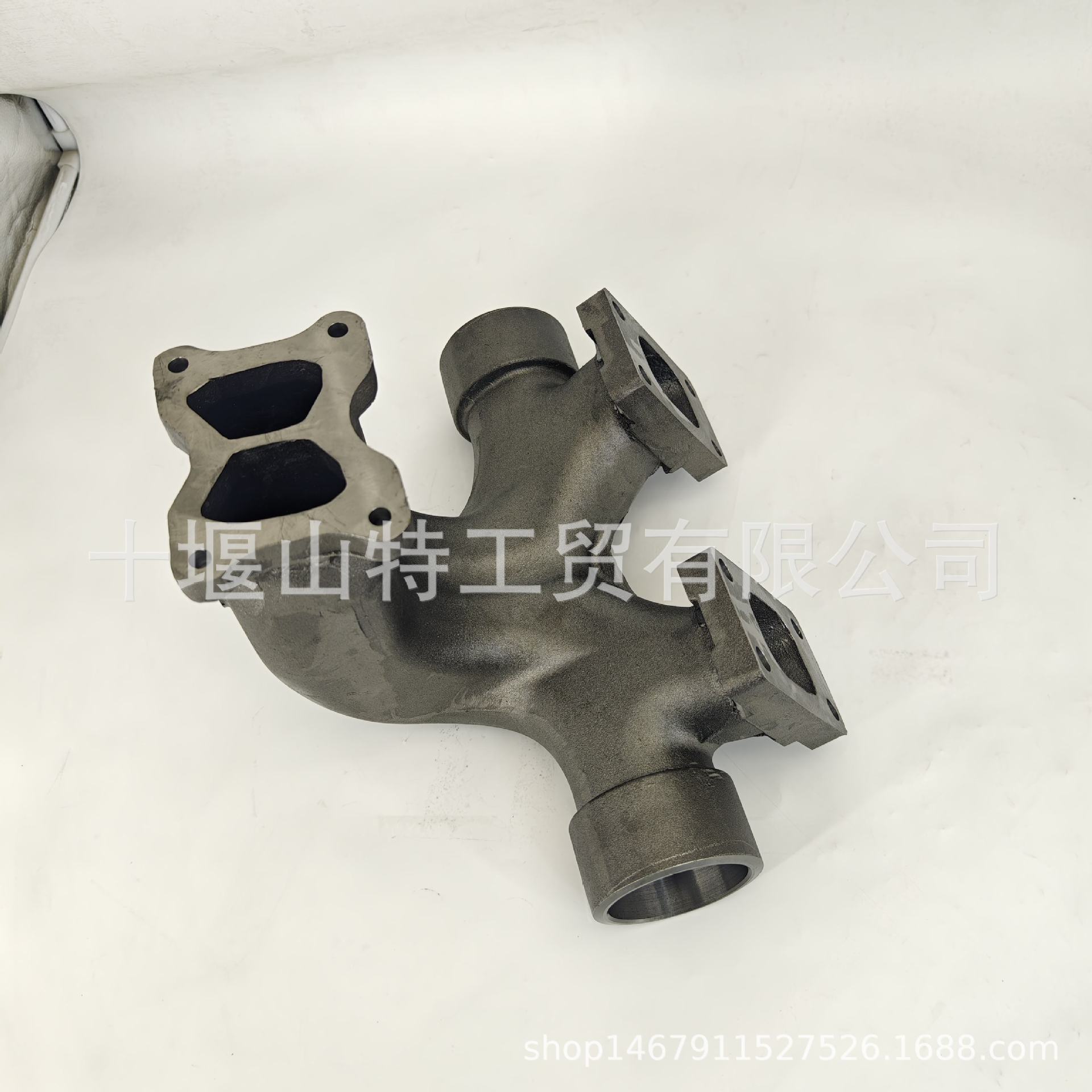 6D170-3 Engine Parts Exhaust Manifold 4344753 4344760 4096668 4095453