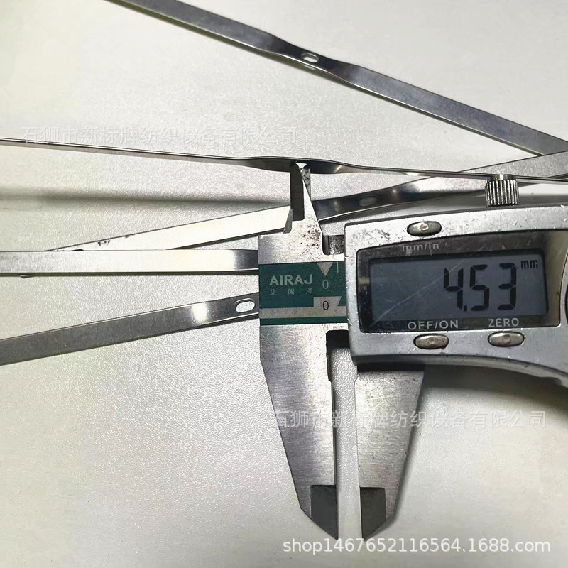 织带机配件 加厚棕丝片 180×0.7 有效孔距17厘米