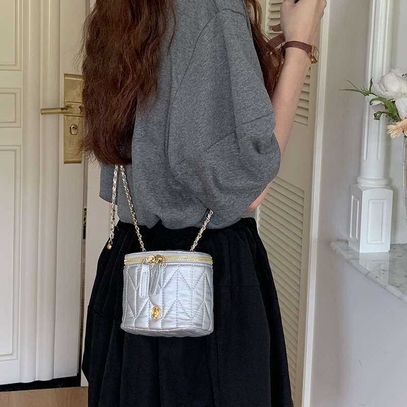 Rhombic Chanel estilo mini cadena bolsa para mujeres 2023 nueva moda verano pequeño cuadrado bolsa todo-juego ins Messenger