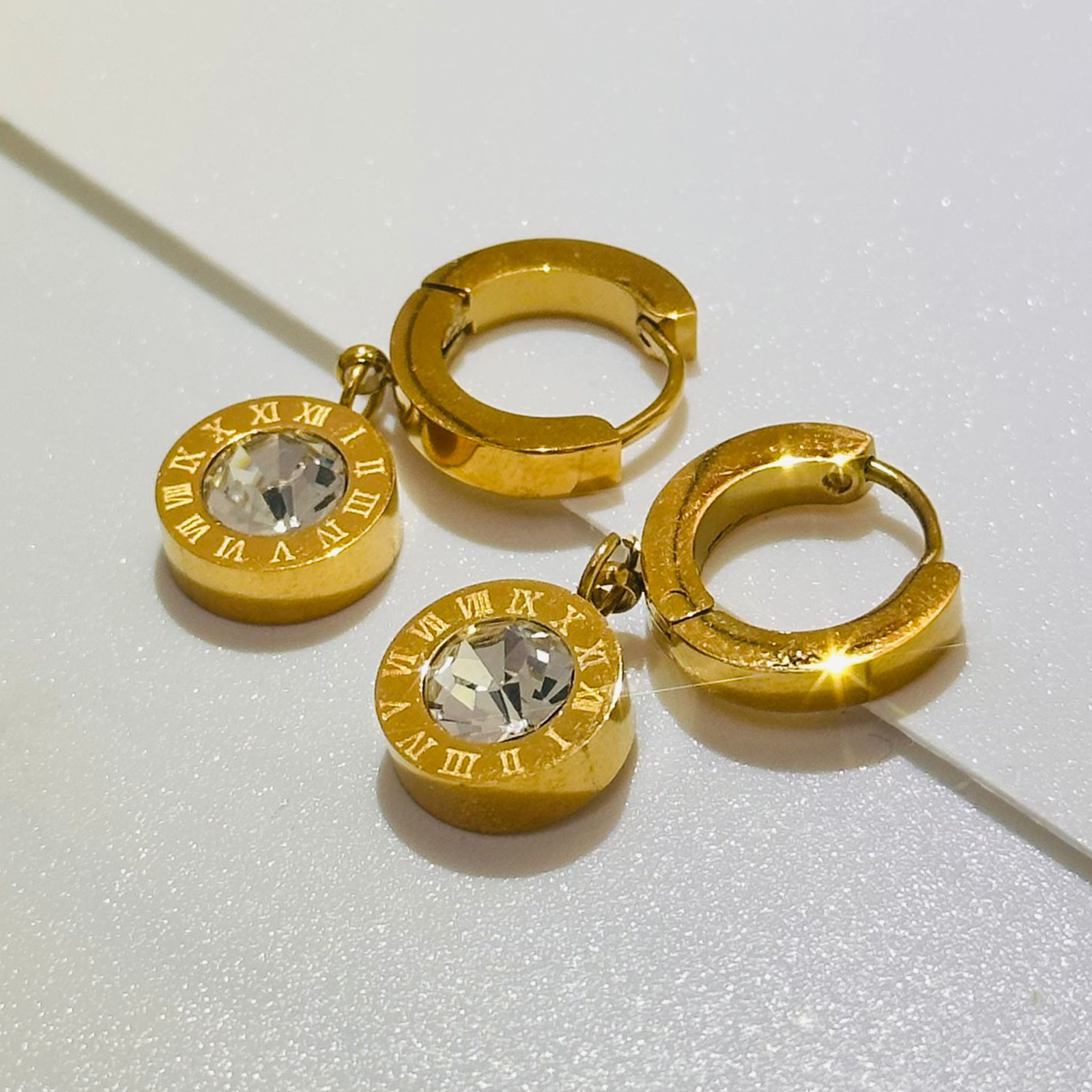 Pendientes de trébol mujer romana digital diamante oreja hebilla 18K titanio acero pendientes mujer larga borla accesorios colgante