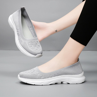 2025 Spring/Summer New Cross-Border Fashion Casual Slip-On Women's Shallow Mouth Flyknit Fashion Plus Size Walking Shoes for Women