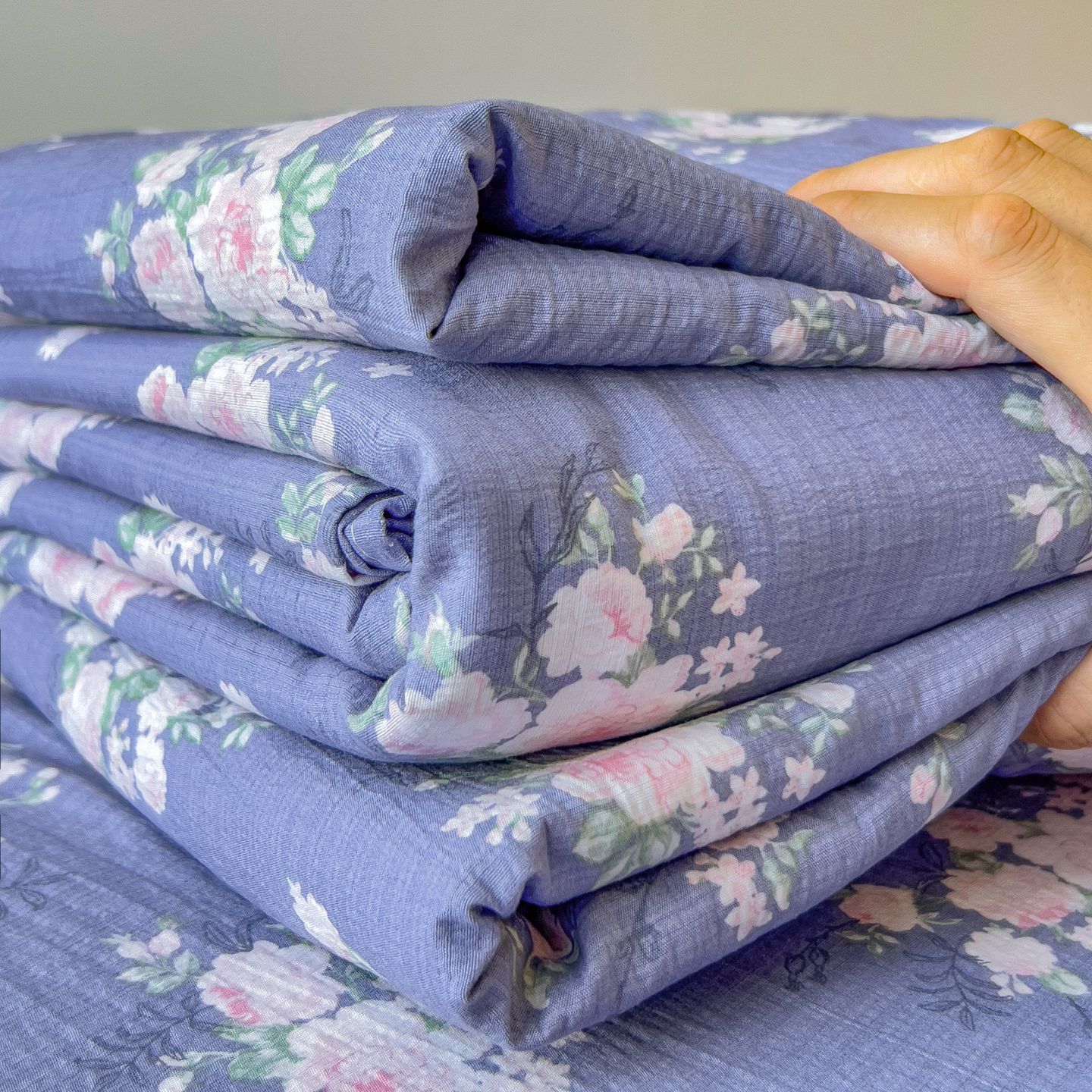 2025 nuevo conjunto de cuatro piezas de cama de doble hilo, sábanas de cama de dormitorio de tres piezas de cama