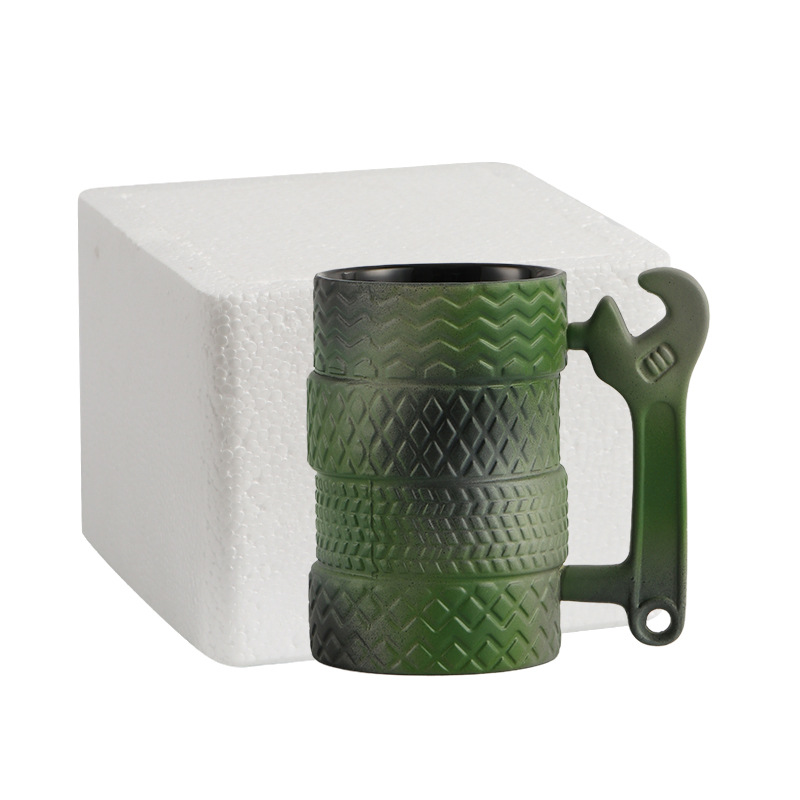 Taza creativa Taza de agua de cerámica de gran capacidad Taza nueva exótica Taza de neumáticos de cerámica Venta al por mayor Suministro exclusivo transfronterizo