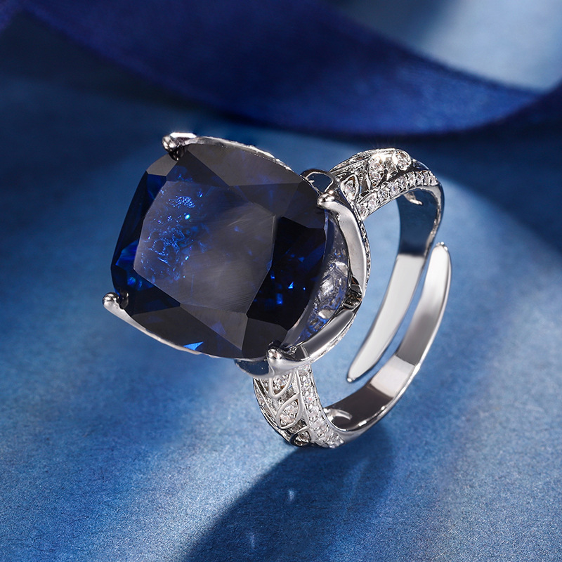 Zhuang Sheng joyería cobre Fondo chapado en oro retro moda simulación color tesoro rojo corindón grasa cuadrado 14*16 anillo retro para las mujeres