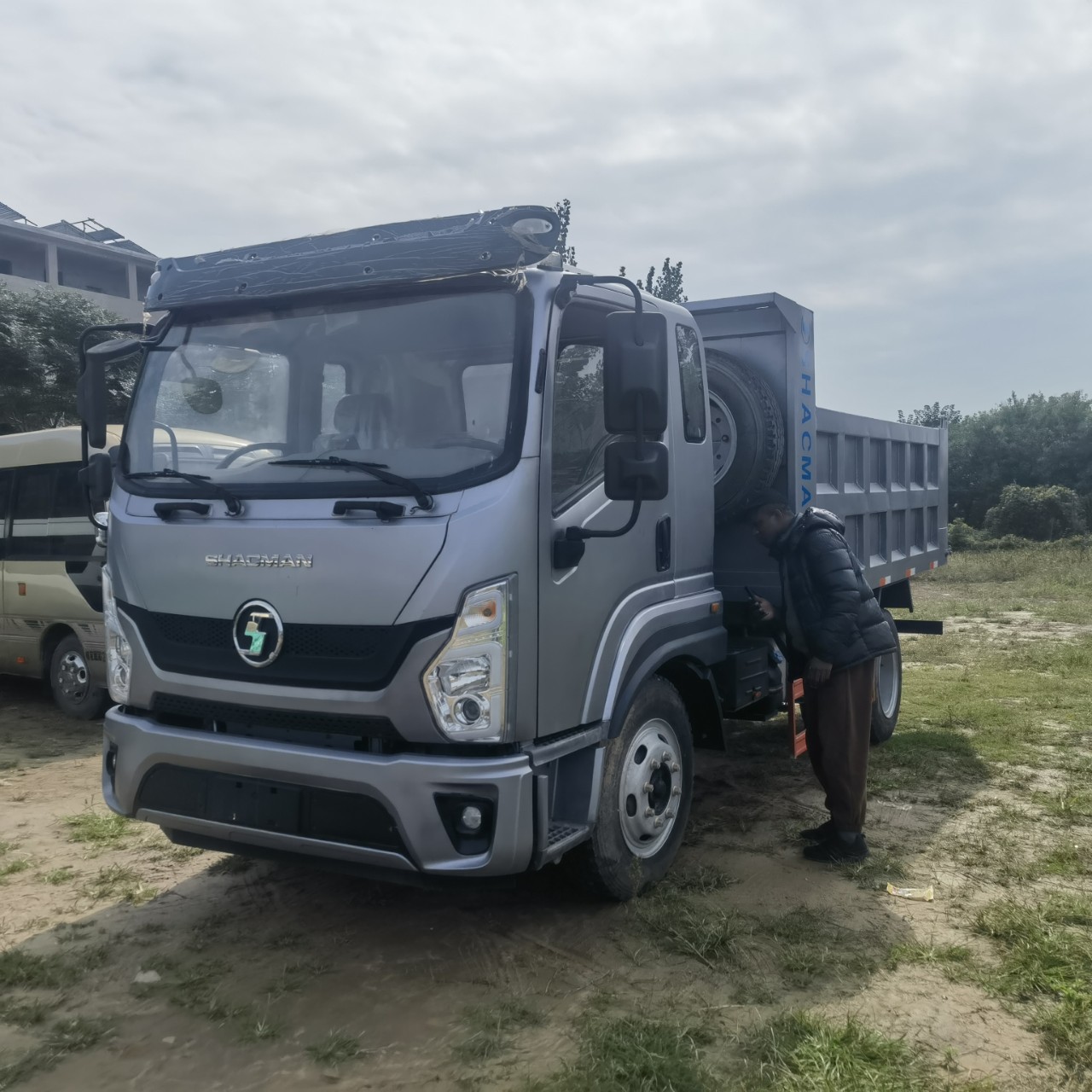 Cross-Border Shaanxi Automobile Delong Dump Light Truck 10-Ton Truck Crane Boom Crane Isuzu Light Truck