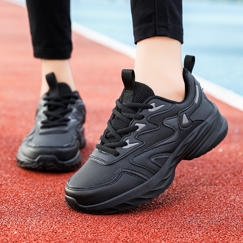 Venta al por mayor zapatos de mujer otoño zapatilla de deporte de las mujeres de cuero impermeable primavera y otoño zapatos de correr ligero de fondo suave estudiante zapatos de papá