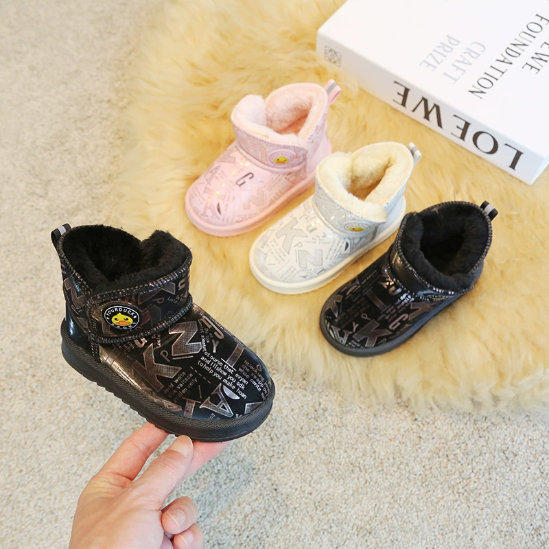2024 новые детские снежные сапоги для мальчиков и девочек зимой утолщенные бархатные теплые хлопчатобумажные туфли нескользящие детские хлопчатобумажные сапоги
