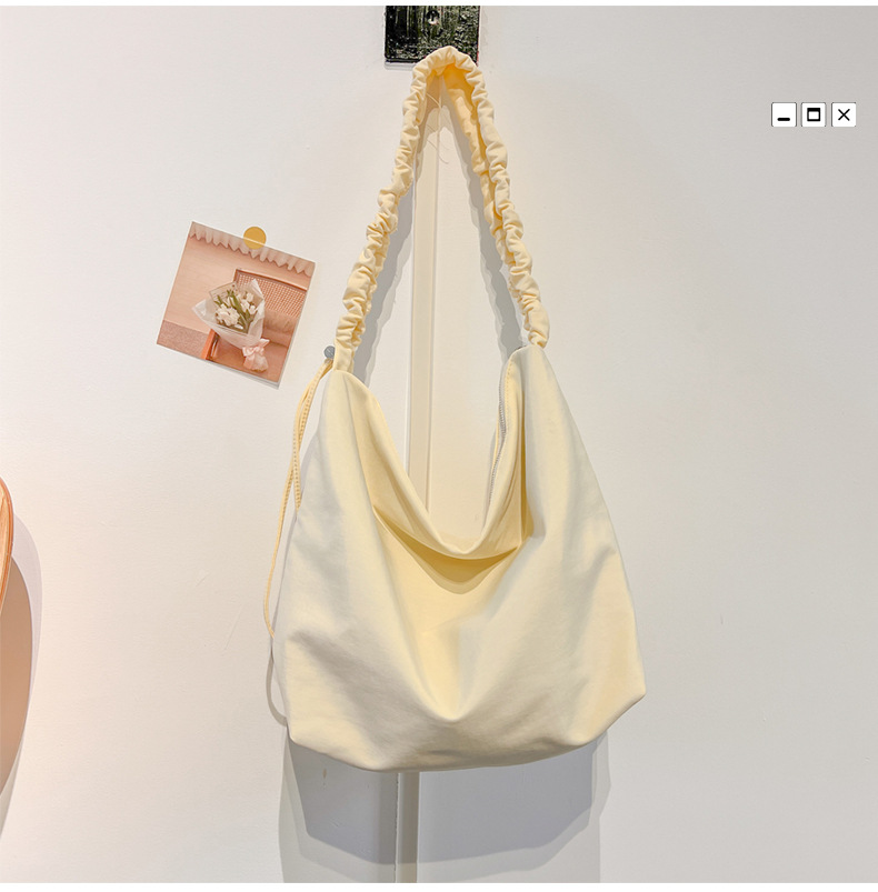 A new large-capacity women's single-shoulder bag with cross-border fashion and simplicity, a fresh and artistic crossbody bag, and a student commuting bag undefined