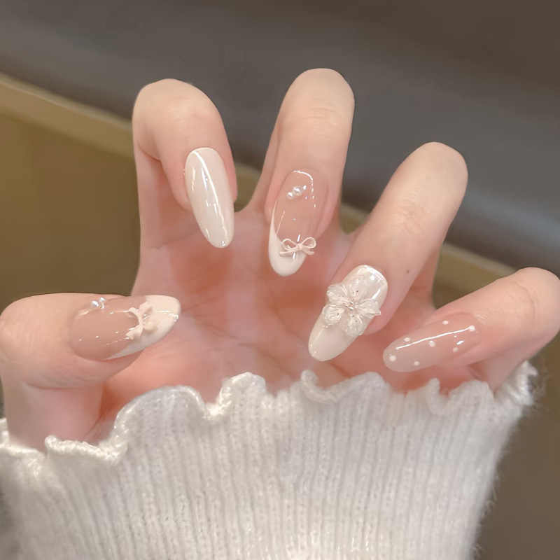 Wearable Nails Pure Handmade Ins Stereo Pearl Flower Bow Nail Polish White and Rich Removable Fake Nails Wearable Nails Pure Handmade Ins Stereo Pearl Flower Bow Nail Polish White and Rich Removable Fake Nails