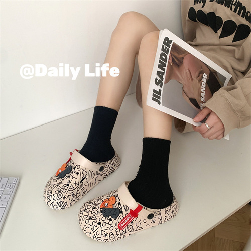 Men's Croc Shoes  New Non-slip Thick Sole Casual Outerwear Korean Style Beach Soft Sole Nurse Baotou Slippers for Men