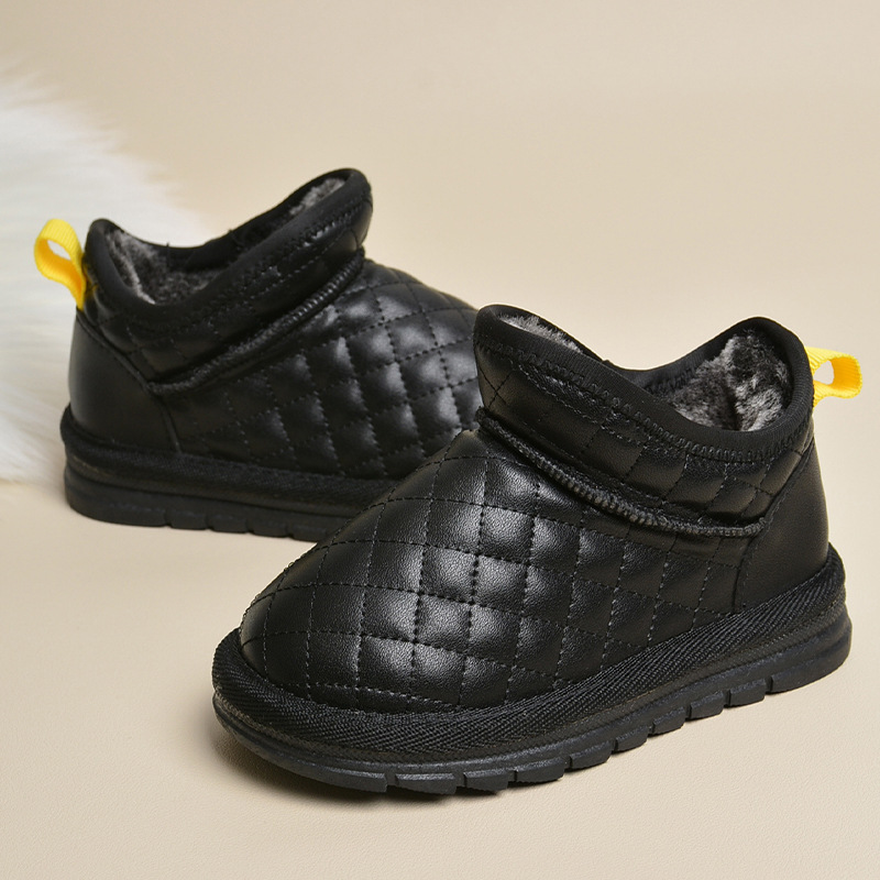 Botas de nieve cálidas para niños, muy vendidas en invierno, botas casuales de algodón con forro polar para niños y niñas, venta al por mayor transfronteriza de calzado de algodón.
