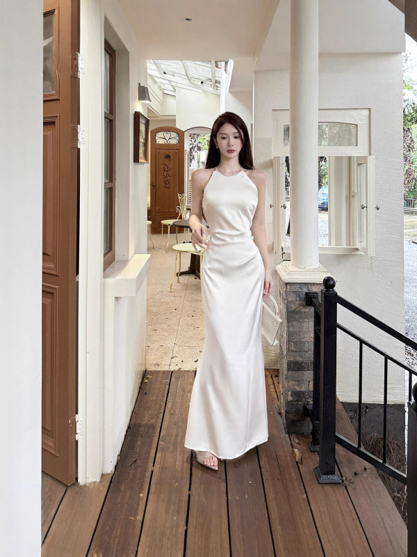 伊莉雅无袖褶皱缎面鱼尾裙女 夏季法式设计感高级感连衣裙CF25184|undefined
