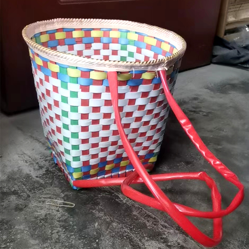 子供用小さなバスケット幼稚園小学生ダンスゲーム小道具手作りプラスチックバックバスケット投げて刺繍ボールおもちゃ|undefined