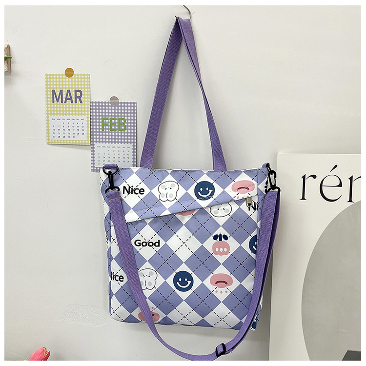 New nylon large-capacity hand-held student storage bag, cute cartoon outdoor bento bag, high appearance level single-shoulder women's bag undefined