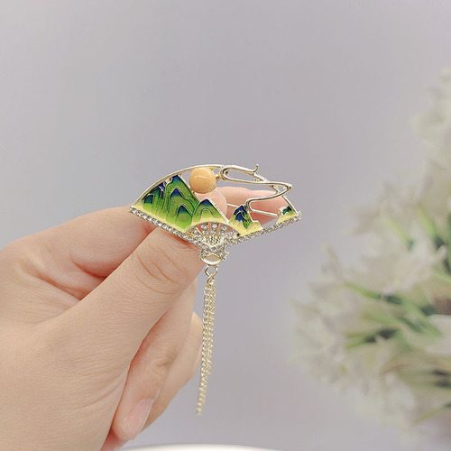 Ancient fan pipa brooch high-end niche corsage hairpin retro high-end pin clothing accessories wholesale women