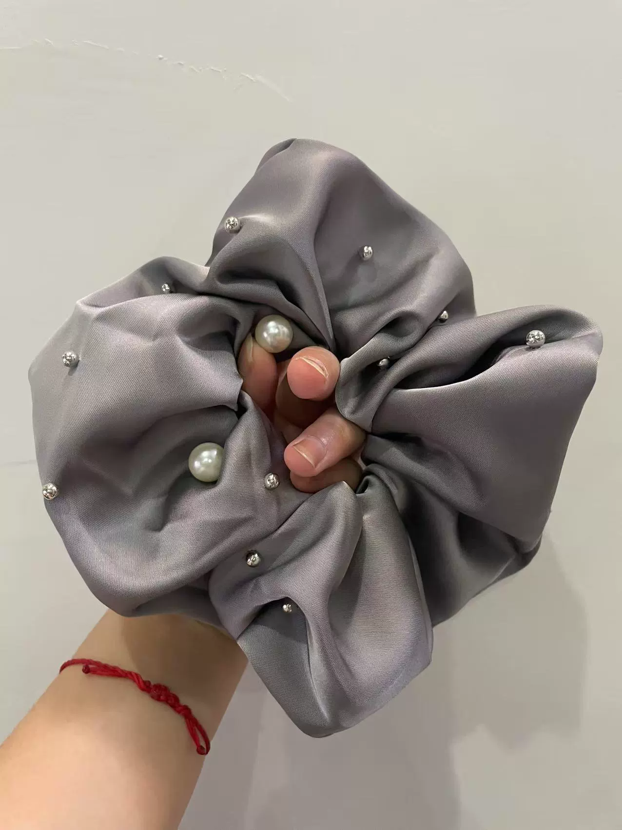Плавник атласная резинка для волос oversized, эластичная резинка для пучка — большой объём, несколько цветов