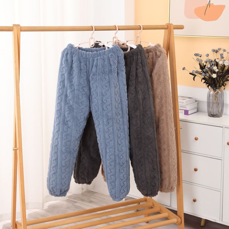 Pantalones caseros dulces se pueden usar fuera de otoño y invierno de tela de coral espesa calentamiento elástico pijamas de franela casuales