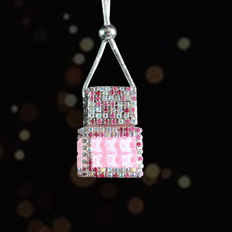 Piezas de taladro para coche, colgantes de perfume, diamantes para coche, botellas de perfume creativas, colgantes para coche, espejos retrovisores, colgantes para coche, botellas vacías