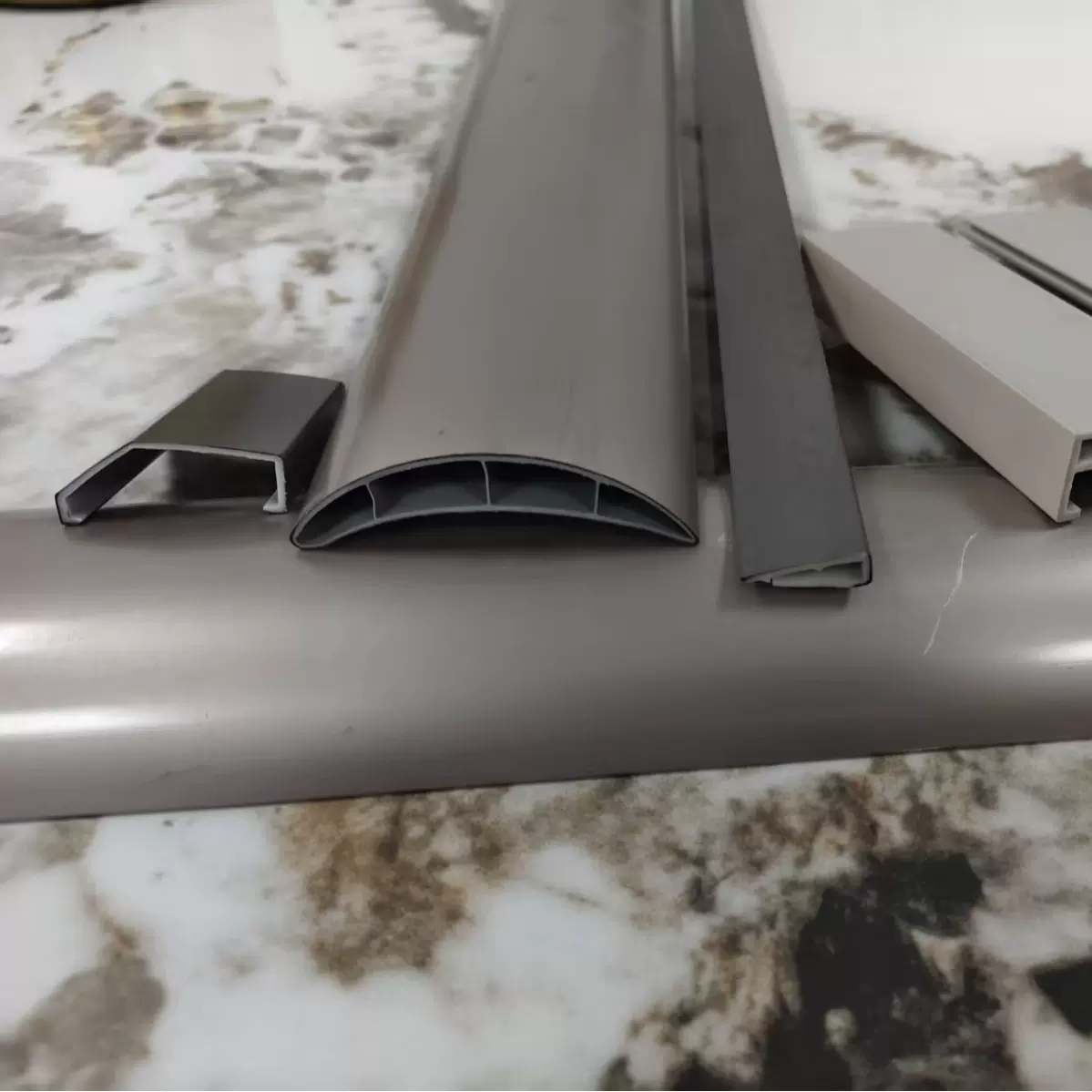 免喷涂型材  PVC软硬共挤型材 PVC+PMMA共挤型材 ABS+PMMA共挤型