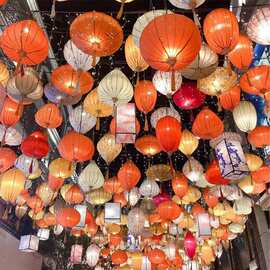 户外防水中式仿古国潮亮化文旅钻石绸缎收缩异形花灯越南灯笼批发