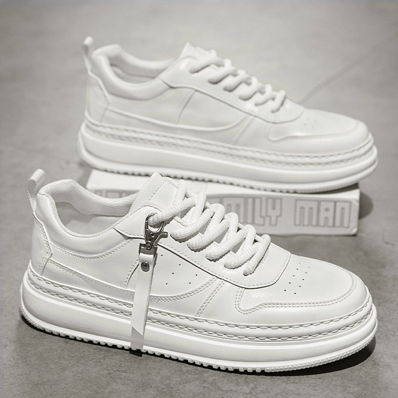 Calzado deportivo zapatos de primavera para hombre 2025 nuevo estilo nicho moda todo fósforo zapatos de moda estudiantes casual zapatillas blancas hombres