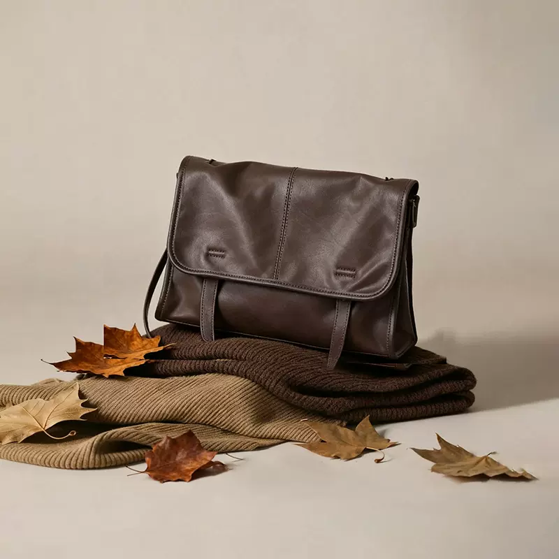 复古植鞣羊皮邮差包高级感女包大容量通勤信封包小众单肩斜挎包包