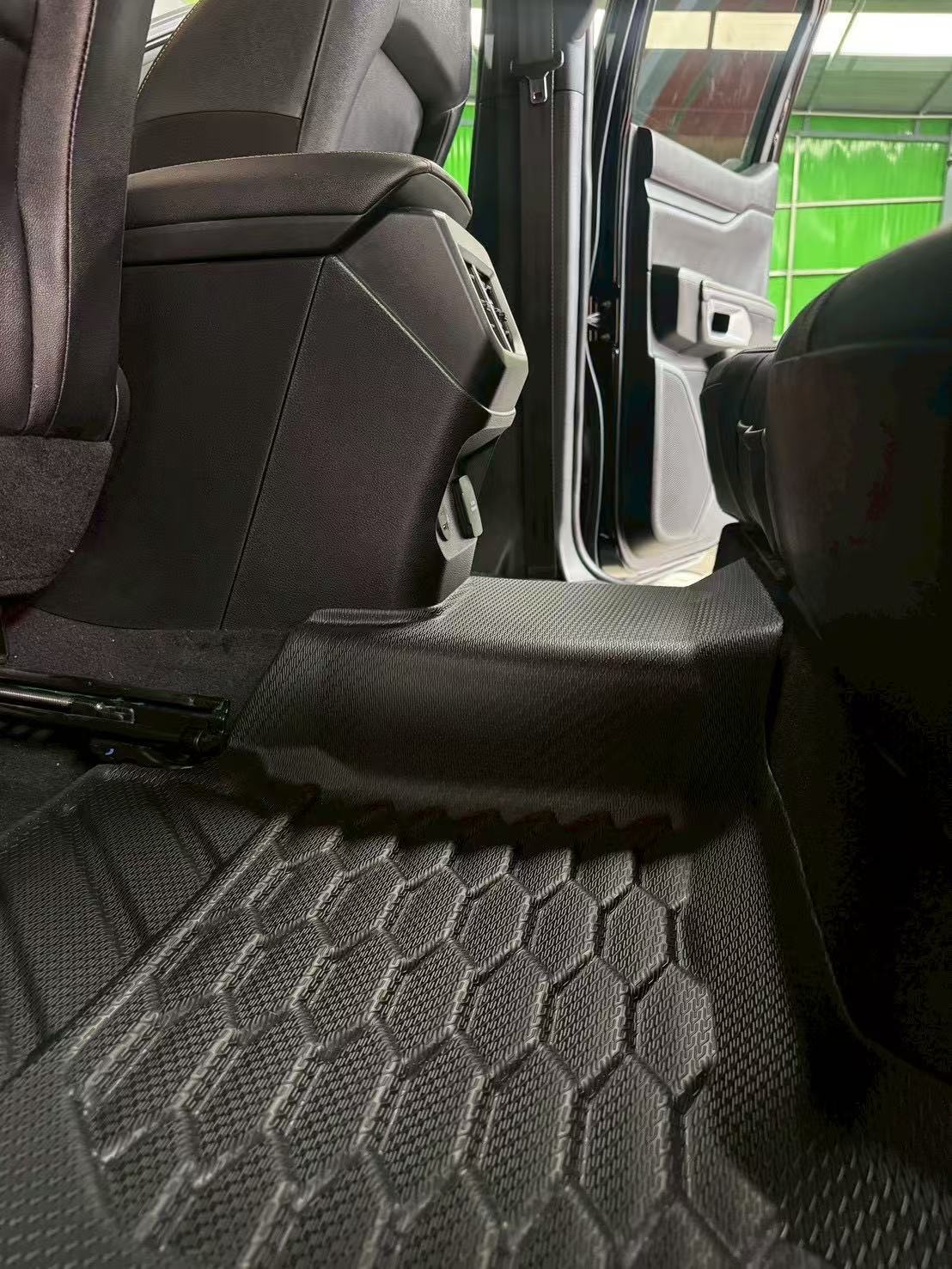 D-MAX Floor Mats 2020-2024 TPE Car Mats Anti-Slip Waterproof Black