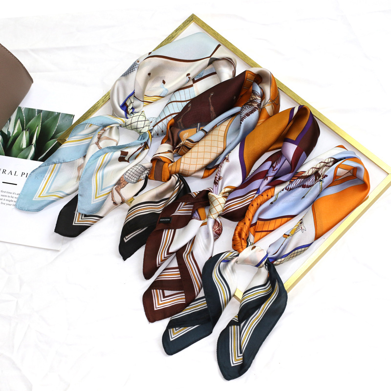 Personalizirani Instagram stil proljetnog tiska za žene iz 2023., profesionalni kvadratni simulacijski svileni šal_voghion.com