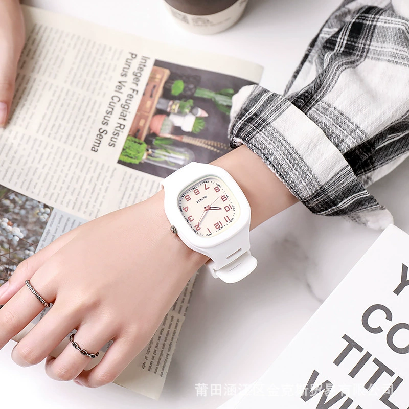 Square quartz watch, unisex, simple elegant design, silicone strap, lightweight