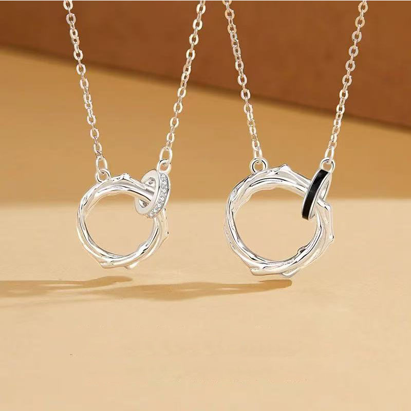 Modern Mobius Pendant Necklace For Men In Stainless Steel_voghion.com