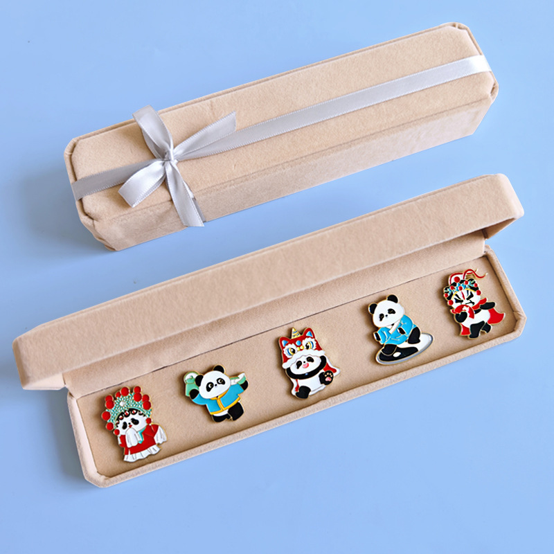 [중국의 정수 팬더 브로치 5개 선물 상자] + 선물 가방