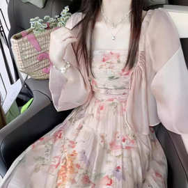 法式温柔甜美减龄抹胸碎花连衣裙子女夏天外穿防晒衫上衣两件套装