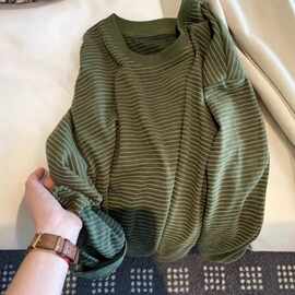 慵懒风绿色条纹圆领针织衫女早春松弛感套头宽松百搭打底条纹上衣