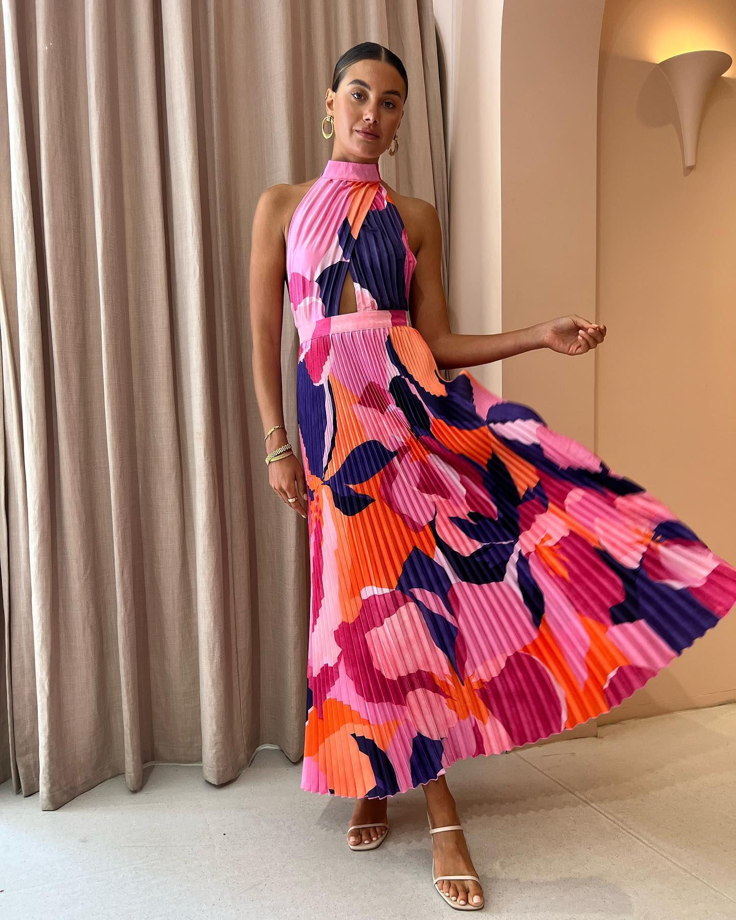 Polyester Fabric Type Mid Waist Waist Line Daily Occasion Wholesale Women's Vacation Pleated Hollow Out Backless Color Block Daily Halter Neck Sleeveless Swing Dress